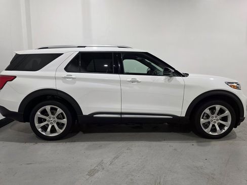 Used 2020 Ford Explorer Platinum image 23