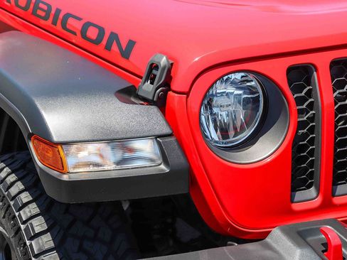 Used 2022 Jeep Gladiator Rubicon AWD/4WD image 12