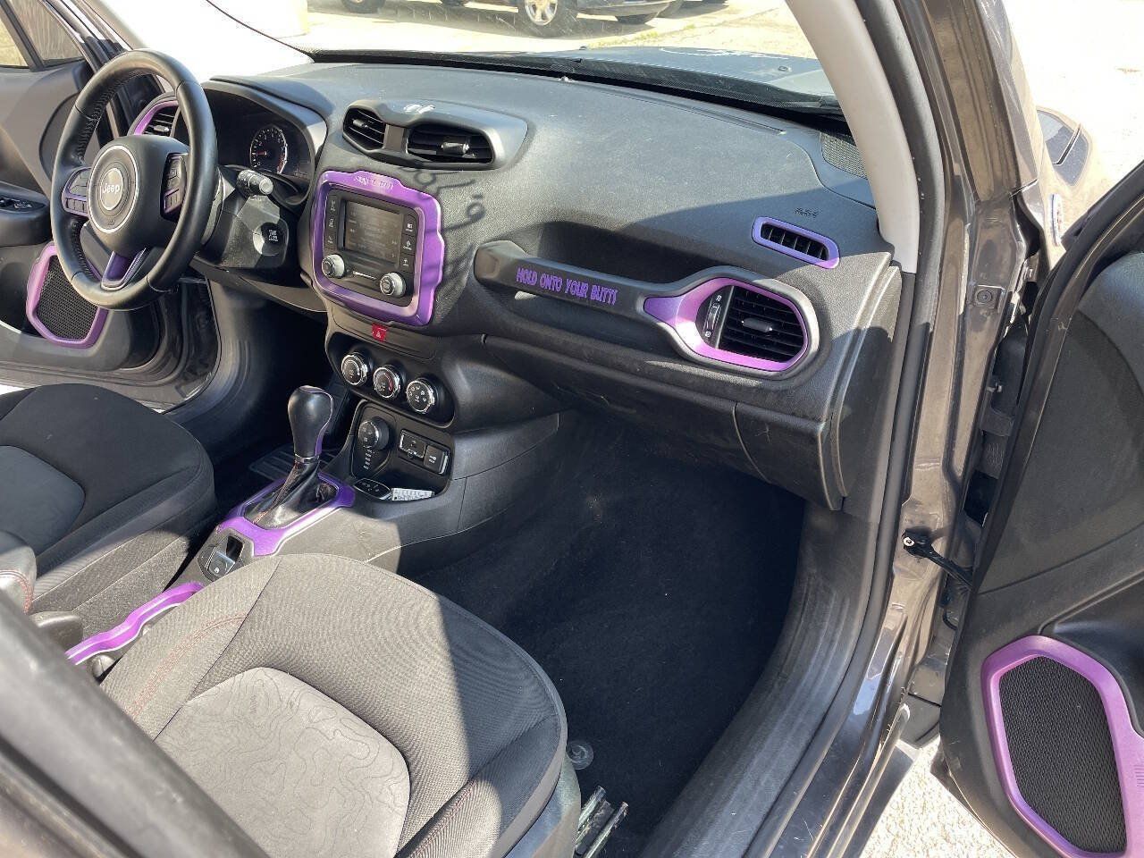 Used 2016 Jeep Renegade Trailhawk AWD/4WD image 30