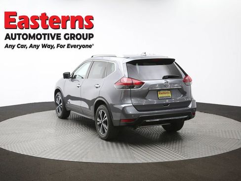 Used 2020 Nissan Rogue SV w/ Premium Package image 41