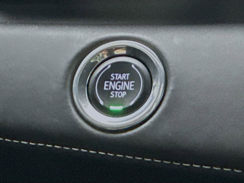 Used 2023 Cadillac Escalade Sport Platinum w/ LPO, ONYX Package image 19