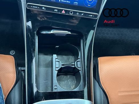 Used 2024 Mercedes-Benz C 300 Sedan image 12