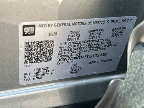 Used 2026 Chevrolet Equinox EV LT FWD image 17
