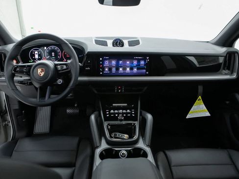 New 2026 Porsche Cayenne E-Hybrid AWD/4WD image 13
