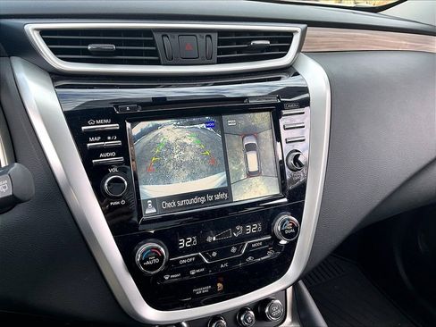 Used 2017 Nissan Murano Platinum image 18