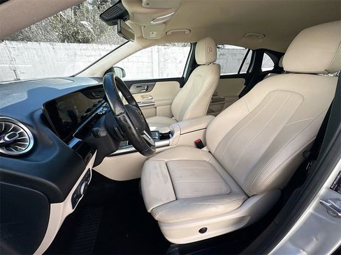 Used 2021 Mercedes-Benz GLA 250 w/ Premium Package image 21