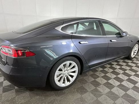 Used 2019 Tesla Model S 100D AWD/4WD image 2
