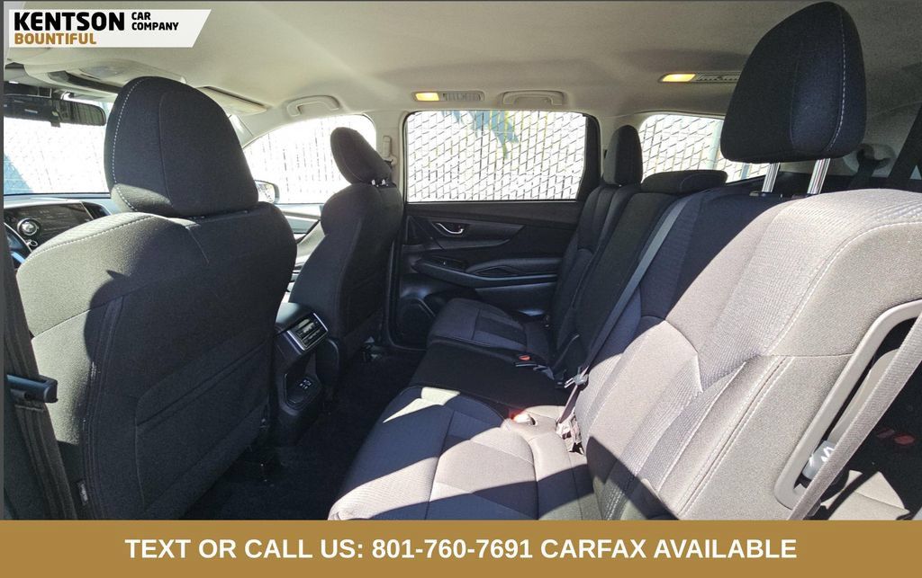 Used 2023 Subaru Ascent Premium AWD/4WD image 5