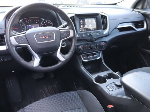 Used 2022 GMC Terrain SLE w/ Driver Convenience Package FWD image 4