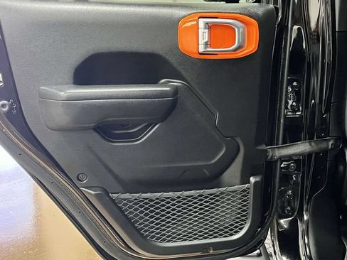 Used 2025 Jeep Wrangler Unlimited Sport AWD/4WD image 18
