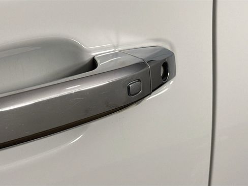 Used 2021 Chevrolet Silverado 1500 LTZ image 26