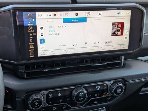 Certified 2024 Jeep Wrangler Unlimited Sahara w/ Technology Group AWD/4WD image 23