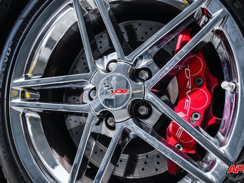 Used 2007 Chevrolet Corvette Z06 w/ Preferred Equipment Group image 3