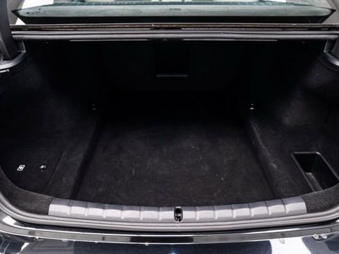 Used 2023 BMW 760i xDrive image 28