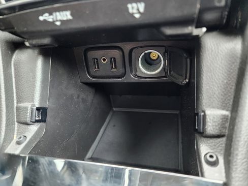 Used 2021 Buick Encore Preferred image 36