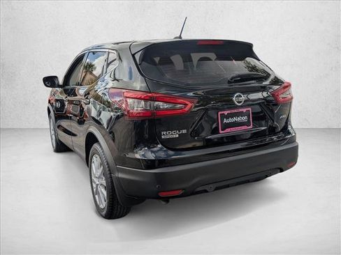 Certified 2022 Nissan Rogue Sport S image 8