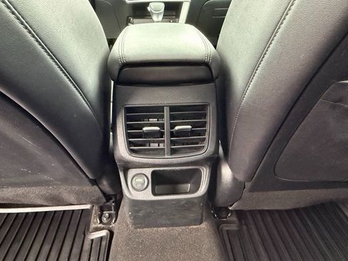 Used 2022 Kia Seltos SX w/ Sunroof Package image 27