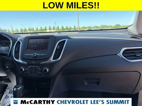 Used 2020 Chevrolet Equinox LT FWD image 30