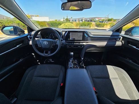 Used 2025 Toyota Camry LE FWD image 20