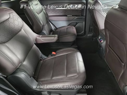 Used 2025 Ford Explorer Platinum w/ LUX Leather Package AWD/4WD image 22