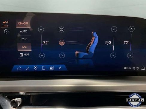 Used 2023 Cadillac Lyriq 2WD image 54