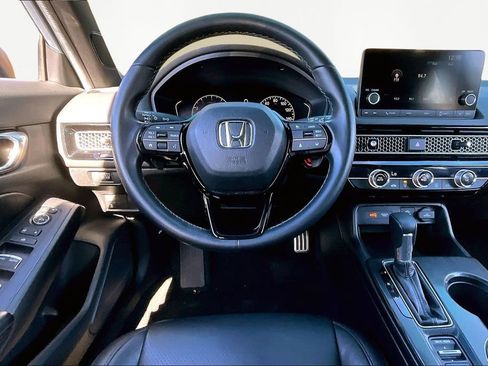 Used 2024 Honda Civic Sport image 9