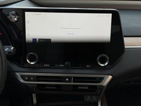 Used 2023 Lexus RX 350 w/ Accessory Package (2T) AWD/4WD image 17