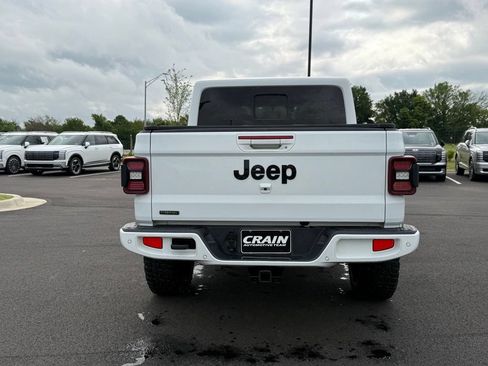 Used 2021 Jeep Gladiator Overland AWD/4WD image 6