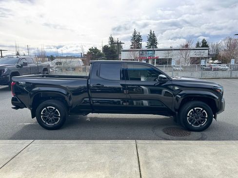 Used 2025 Toyota Tacoma TRD Sport image 37