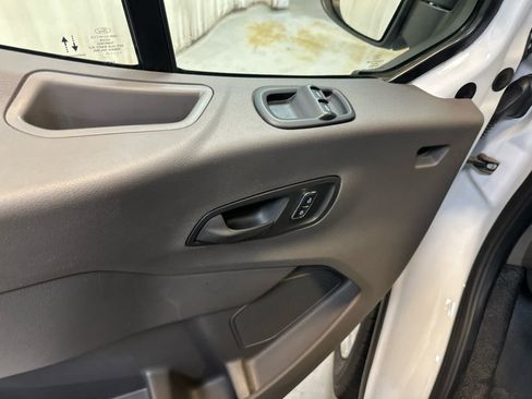 Used 2025 Ford Transit 250 Low Roof w/ Exterior Upgrade Package RWD image 25