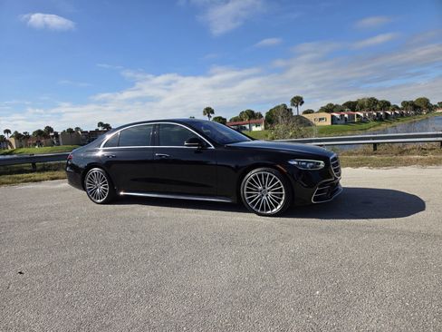 Used 2022 Mercedes-Benz S 580 S 580 image 17