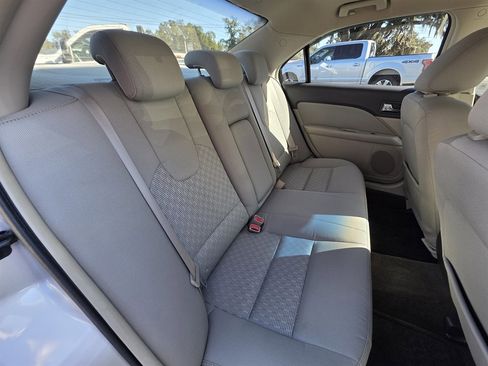 Used 2010 Ford Fusion SE image 29