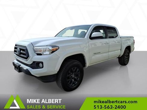 Used 2021 Toyota Tacoma SR5 image 3