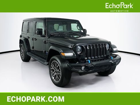 Used 2023 Jeep Wrangler Unlimited Sahara AWD/4WD image 1