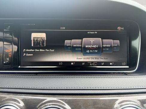 Used 2016 Mercedes-Benz S 550 Sedan image 12