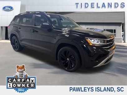 Used 2023 Volkswagen Atlas SE w/ Black Wheel Package
