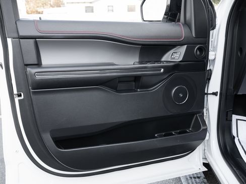 Used 2021 Ford Expedition Max Limited image 22