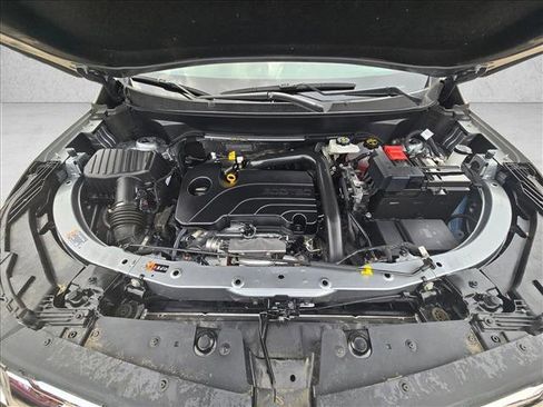 Used 2025 Chevrolet Equinox LT image 12
