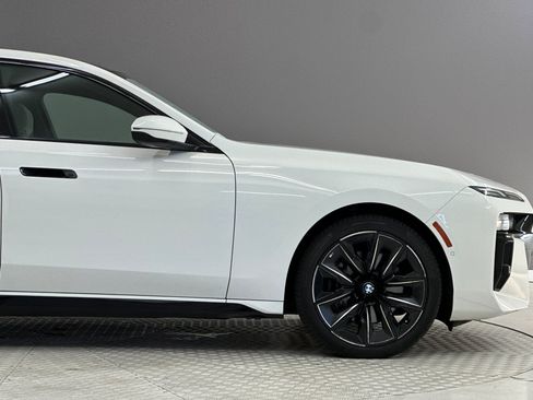 Used 2023 BMW 740i RWD image 36