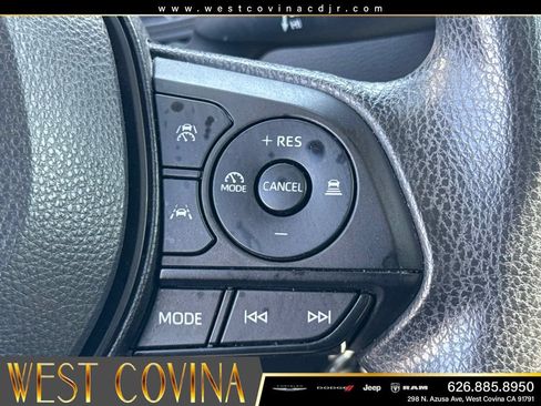 Used 2024 Toyota Corolla LE AWD/4WD image 28