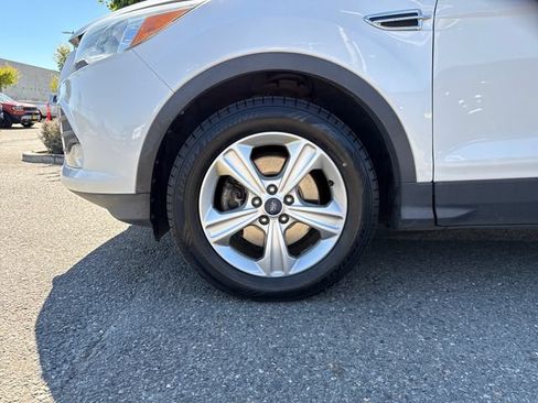 Used 2015 Ford Escape SE AWD/4WD image 26