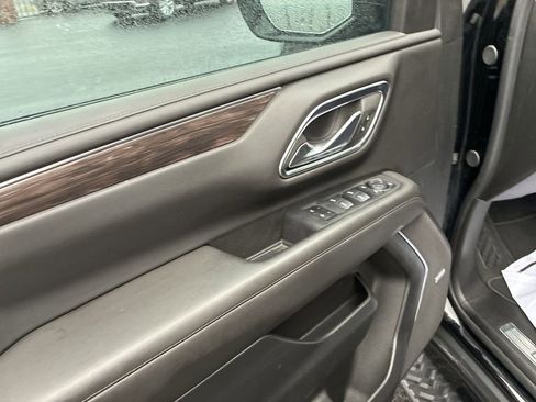 Used 2024 Chevrolet Tahoe Z71 AWD/4WD image 13