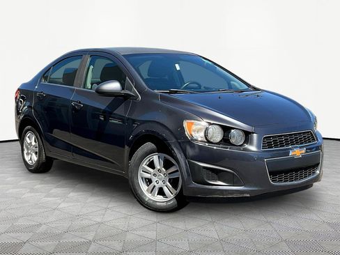 Used 2013 Chevrolet Sonic LT FWD image 3