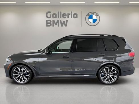 Used 2021 BMW X7 M50i w/ Dynamic Handling Package image 12