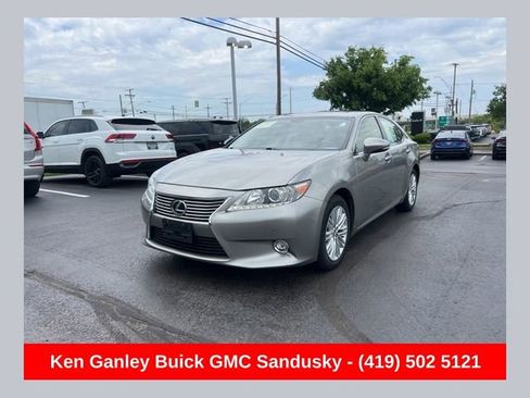 Used 2015 Lexus ES 350 w/ Luxury Package FWD image 1
