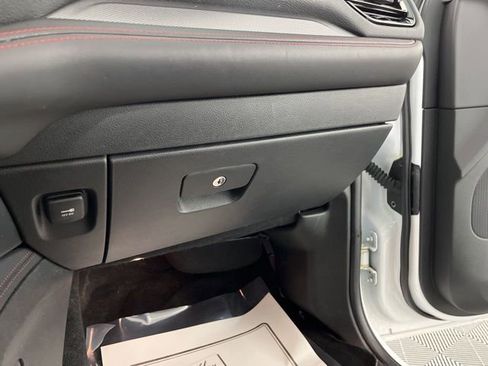 Used 2024 Dodge Durango GT image 41