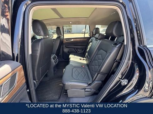 Certified 2024 Volkswagen Atlas SE w/ Panoramic Sunroof Package image 10