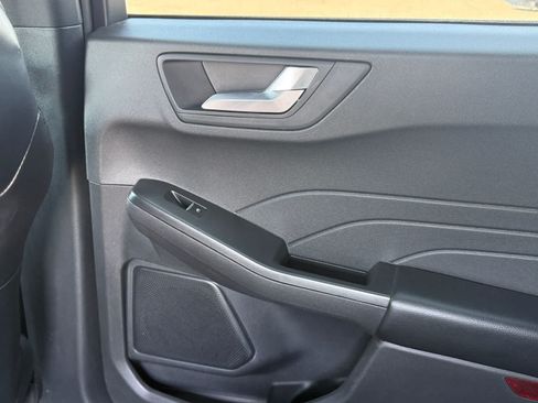 Used 2025 Ford Escape ST-Line Select AWD/4WD image 15