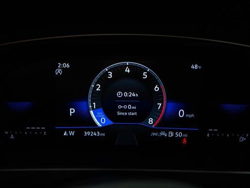 Used 2024 Volkswagen Tiguan SE image 19