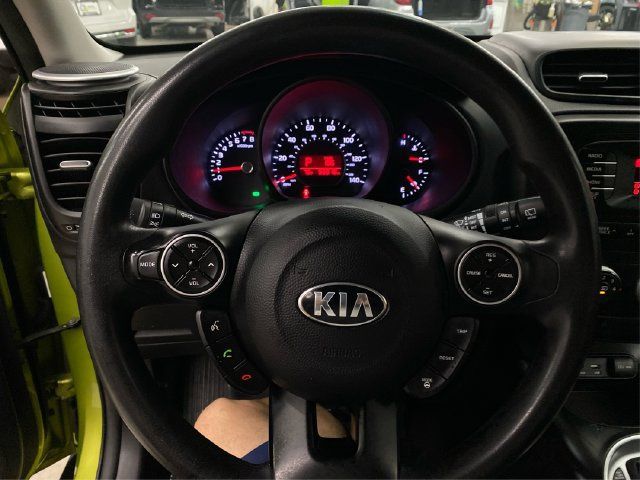 Used 2015 Kia Soul FWD image 21